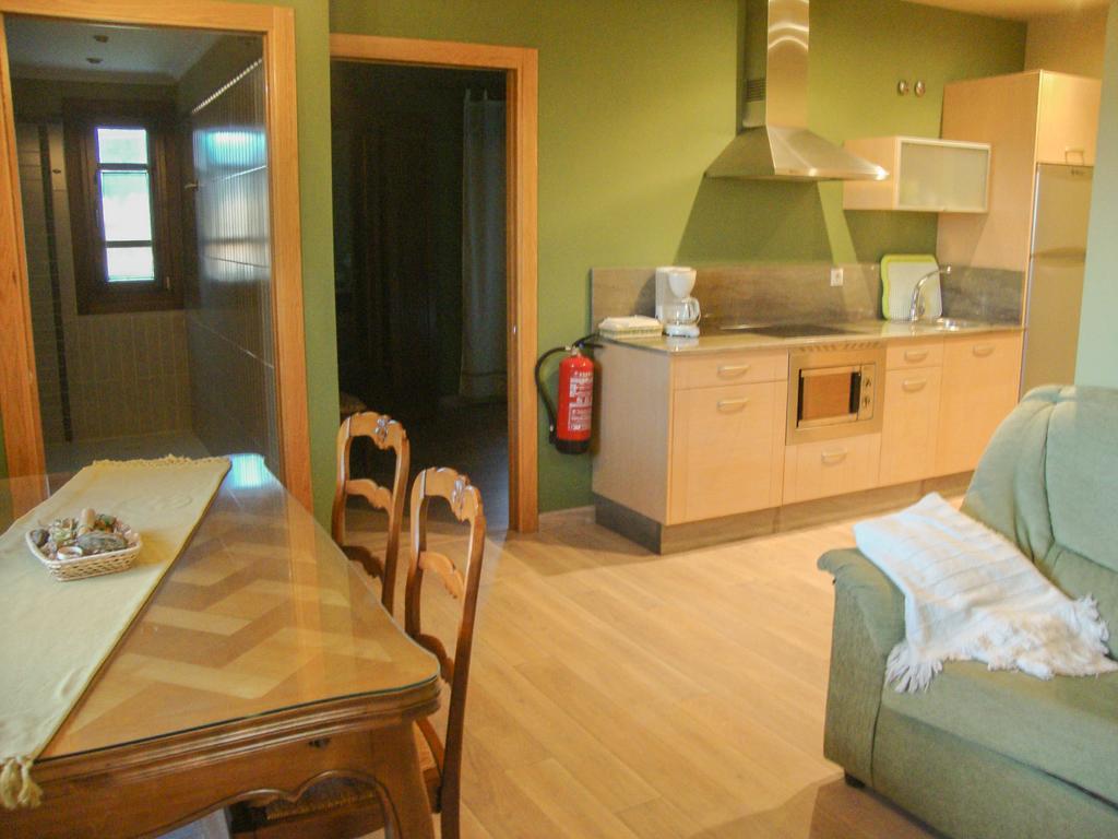 Apartamentos Fandin Ribadeo Camera foto