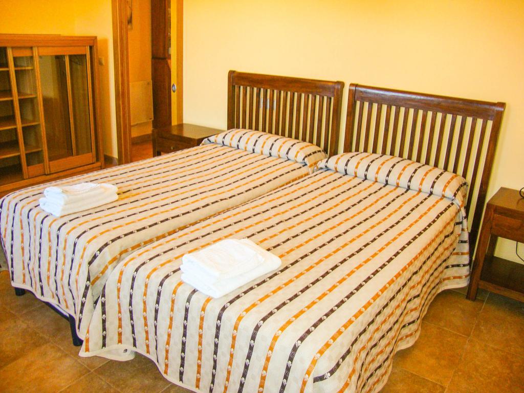 Apartamentos Fandin Ribadeo Camera foto
