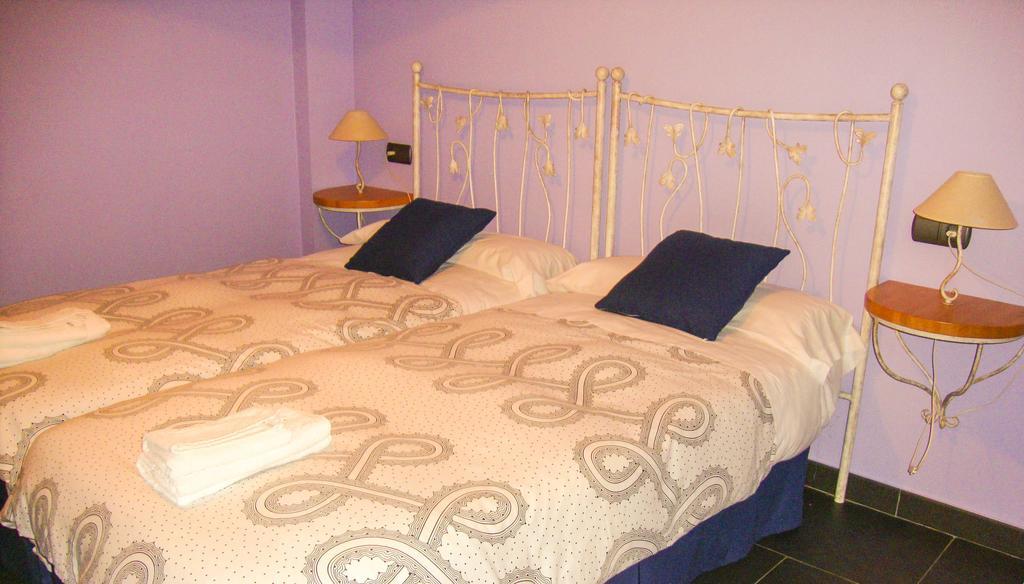Apartamentos Fandin Ribadeo Camera foto