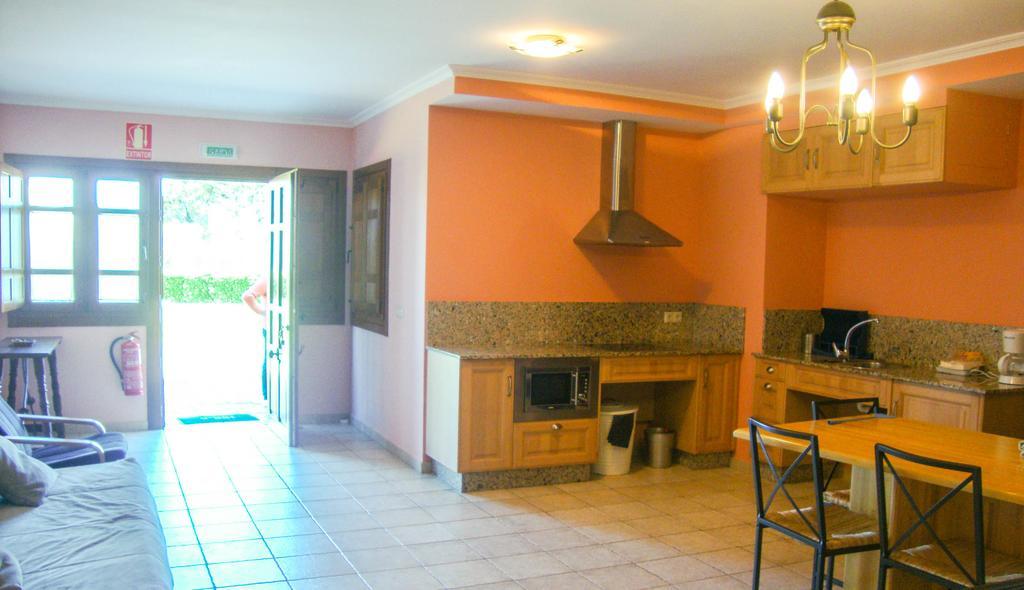 Apartamentos Fandin Ribadeo Camera foto