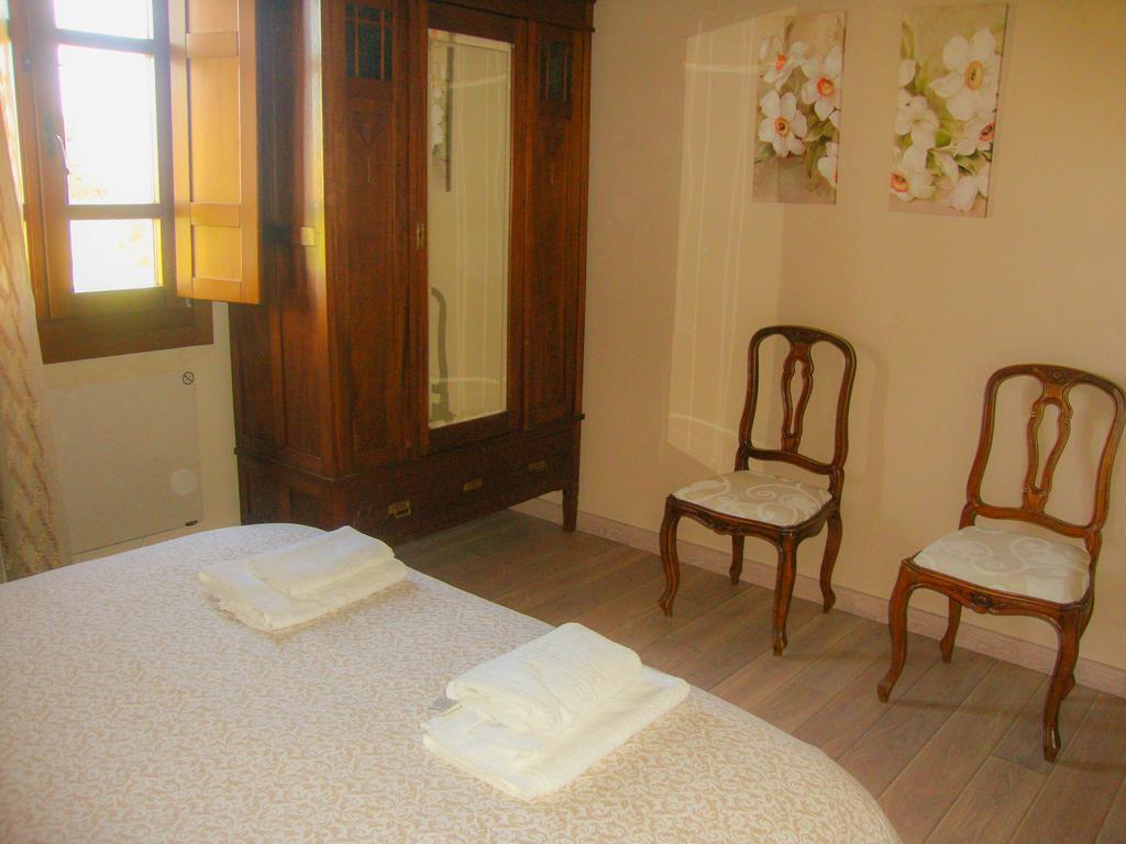 Apartamentos Fandin Ribadeo Camera foto